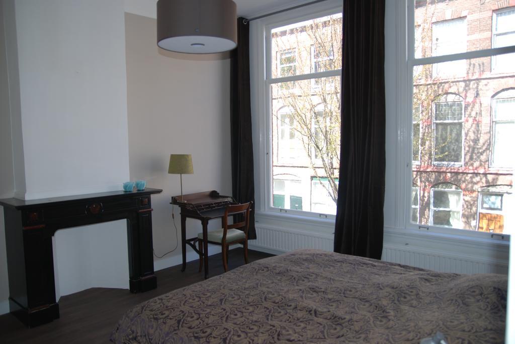 Bed & Breakfast Obrechtstraat The Hague Exterior photo