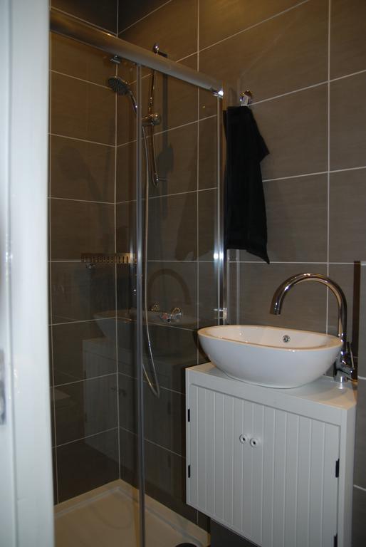 Bed & Breakfast Obrechtstraat The Hague Room photo